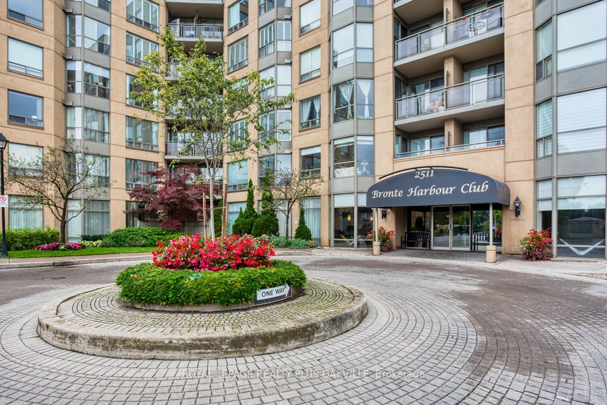 2511 Lakeshore Road W, #517