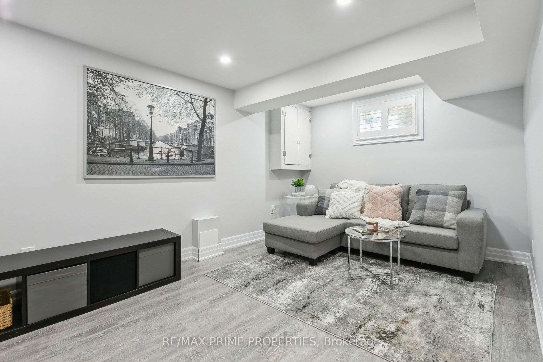 1755 Rathburn Road E, #51