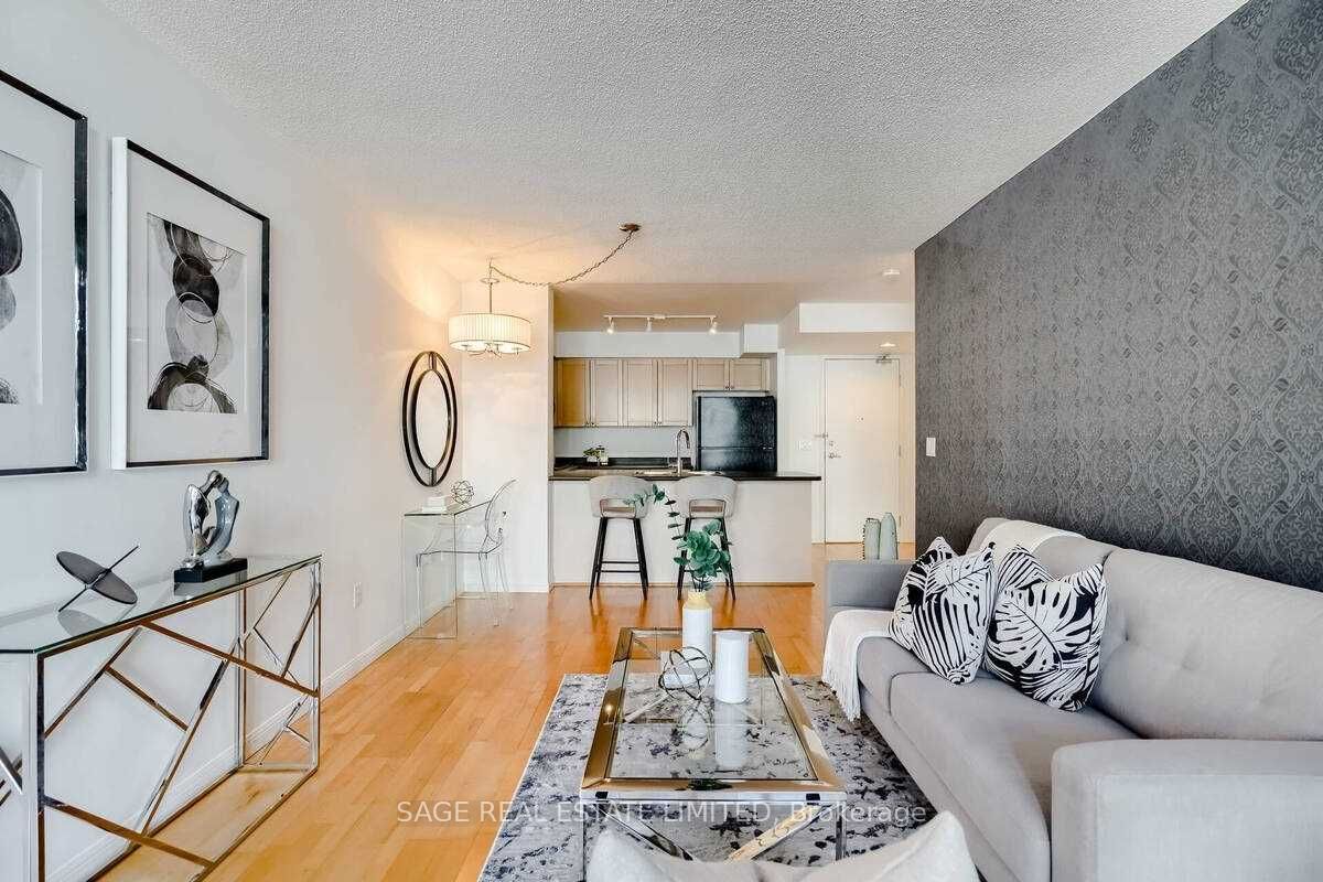 311 Richmond Street E, #605