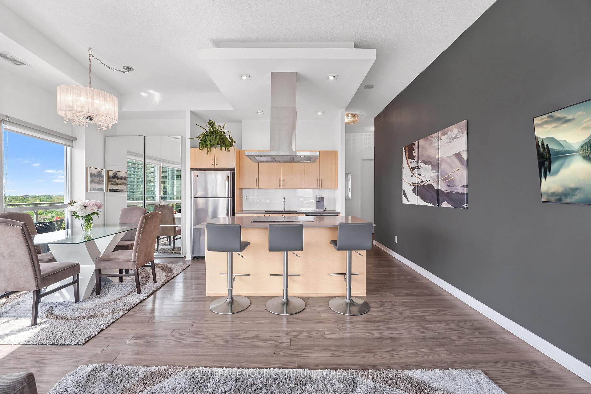 2 Bedrooms Condo at 165 Legion, Toronto For sale