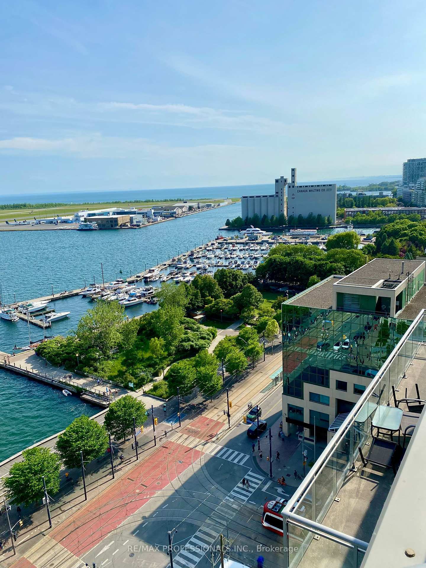 2 Bedrooms Condo at 410 Queens, Toronto For sale