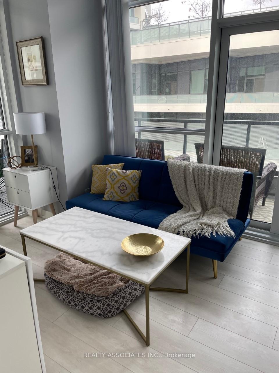 2 Bedrooms Condo at 30 Ordnance, Toronto For sale