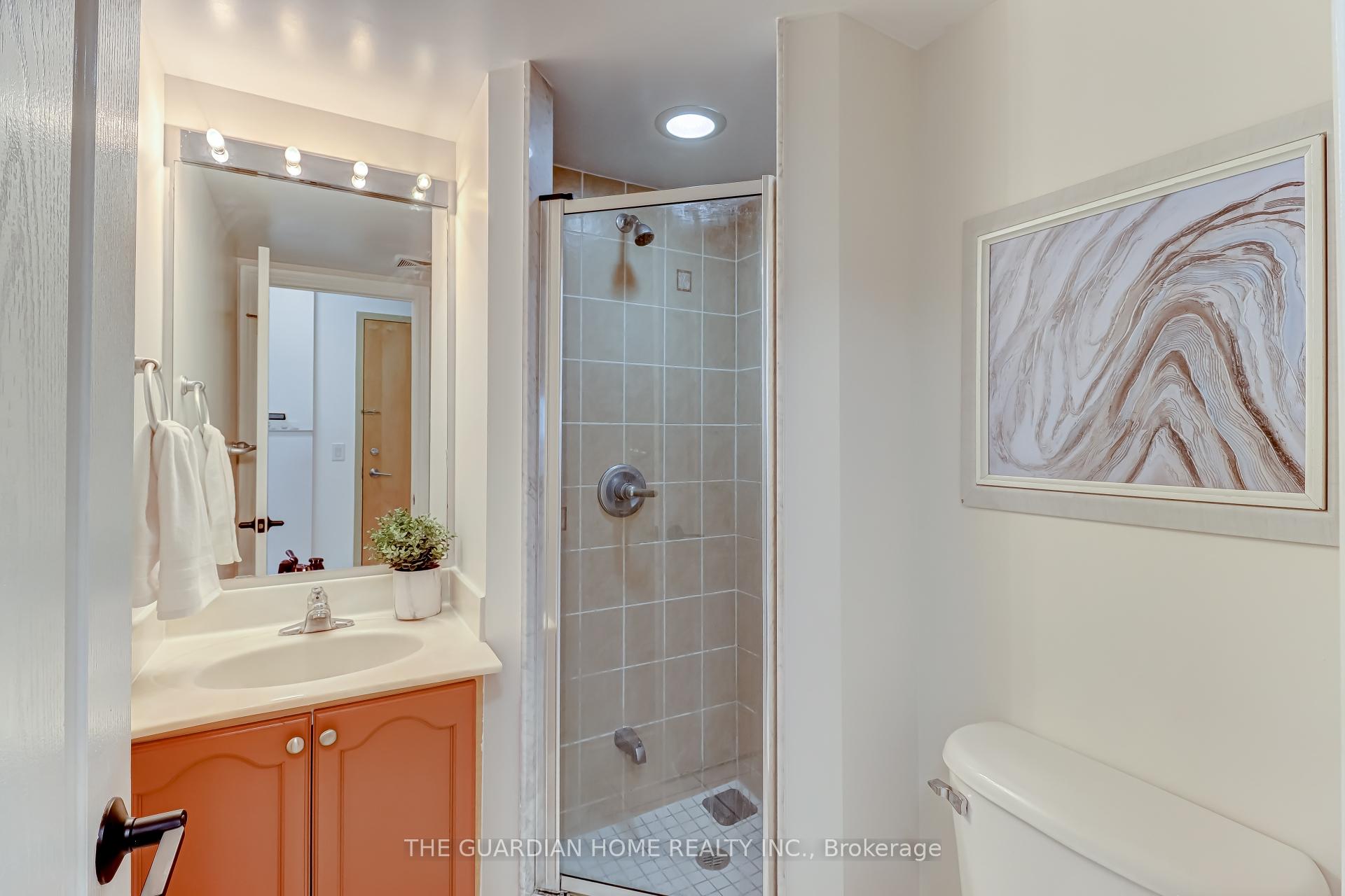 2 Bedrooms Condo at 50 Brian Harrison, Toronto For sale