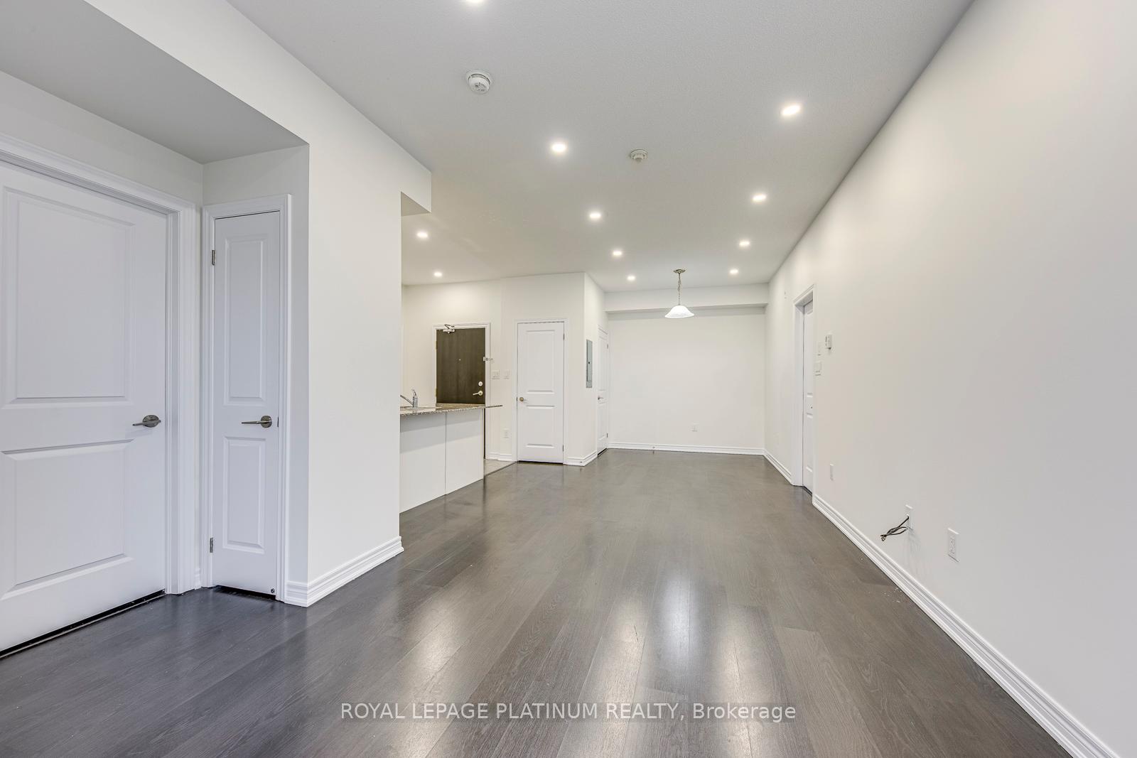 2 Bedrooms Condo at 2339 Sawgrass, Oakville For sale