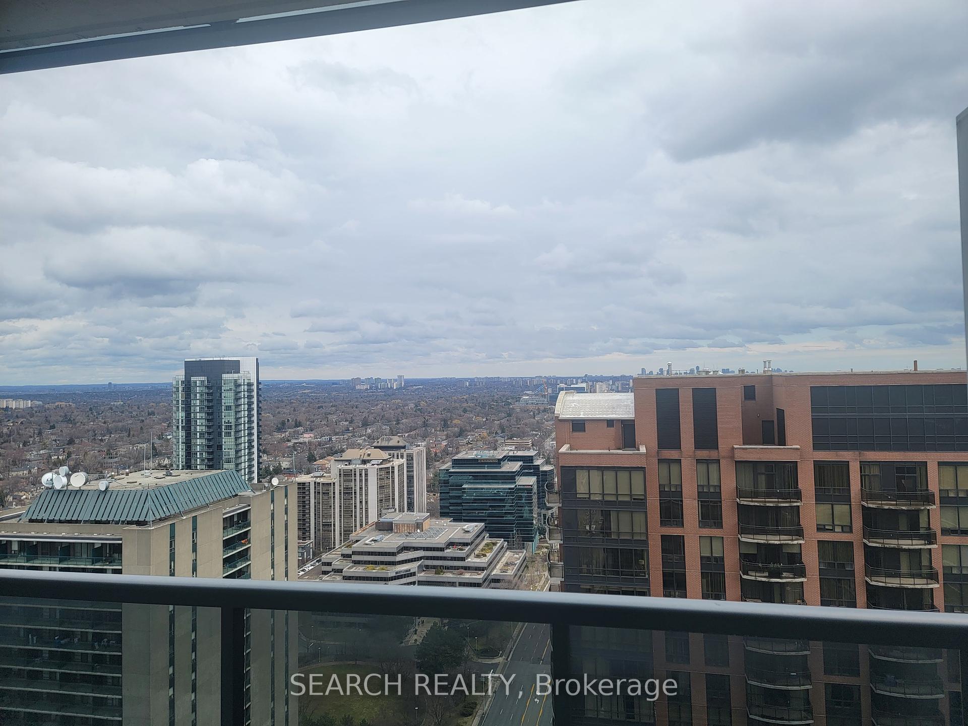 2 Bedrooms Condo at 5 Sheppard, Toronto For sale