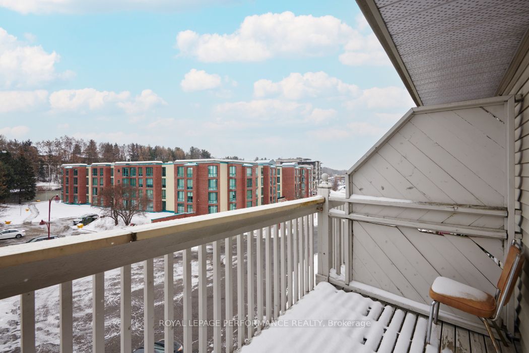 345 CENTRUM Boulevard W, #403