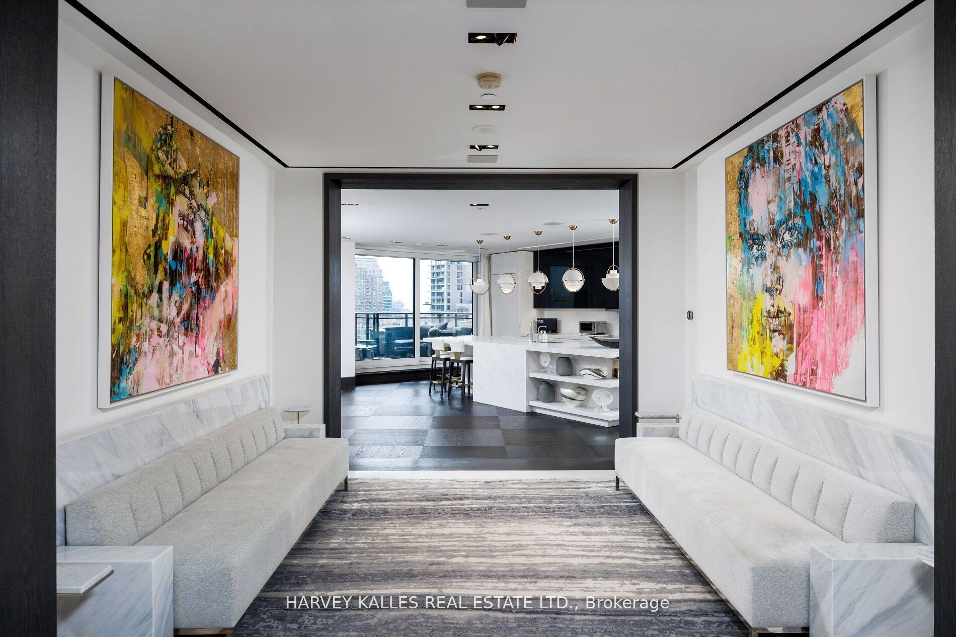 4 Bedrooms Condo at 181 Davenport, Toronto For sale