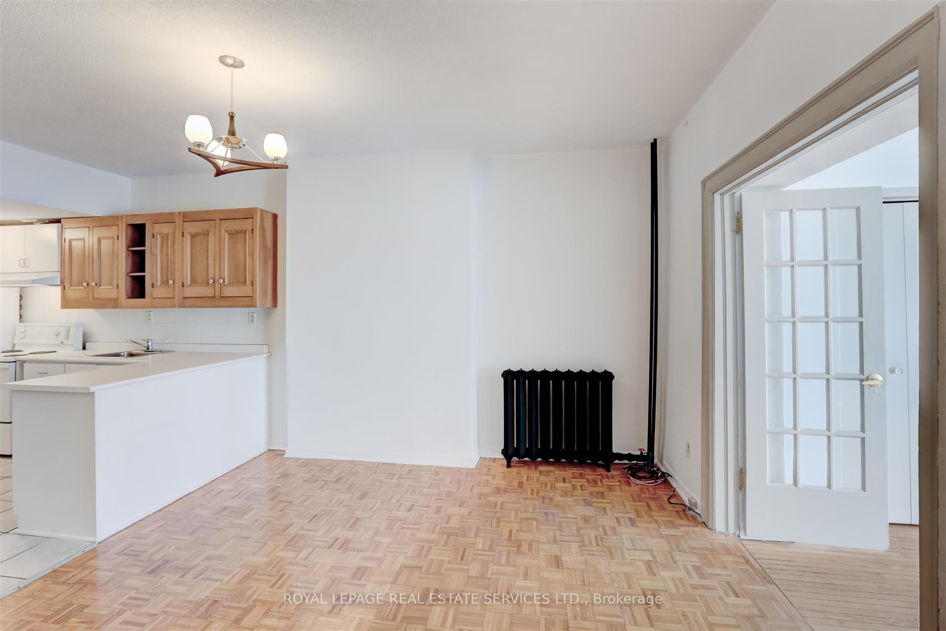 1530 King Street W, #101