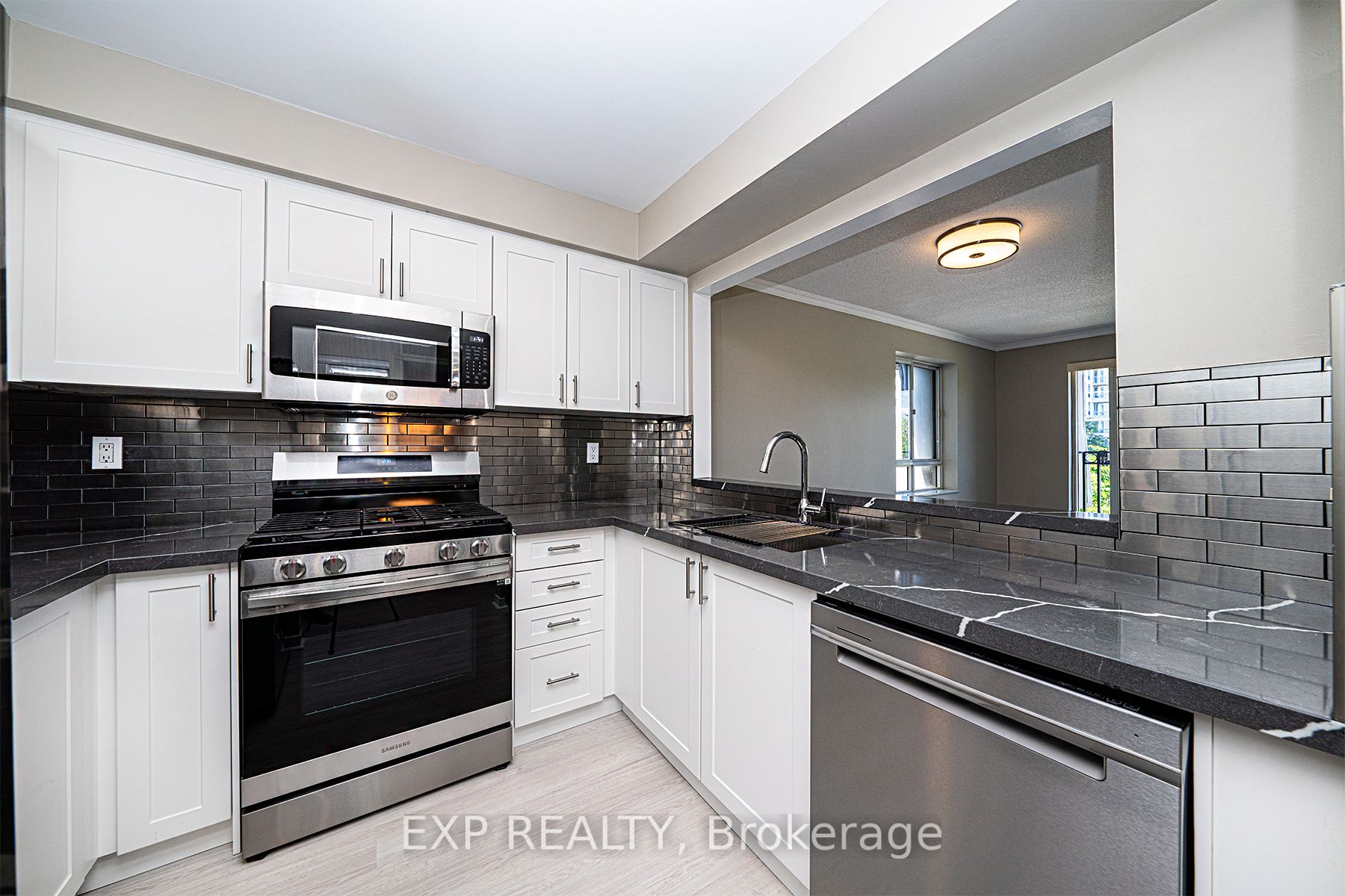 38 Hollywood Avenue, #312