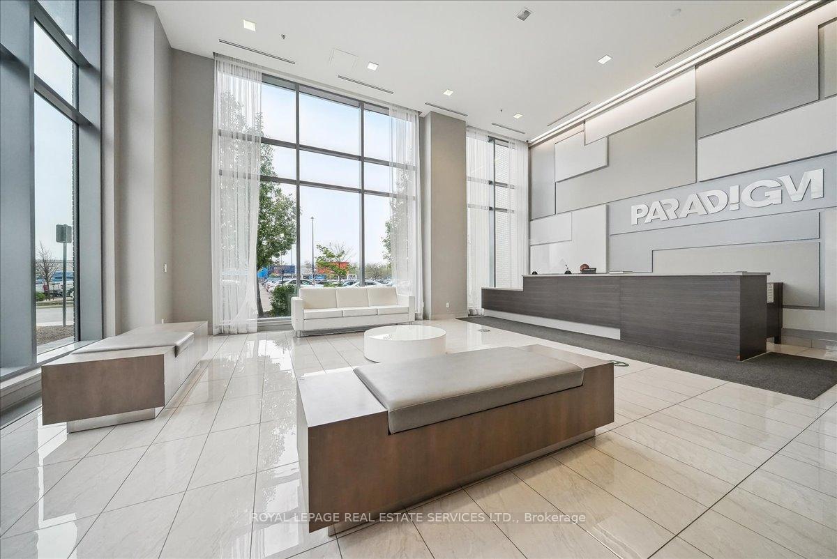 2 Bedrooms Condo at 2081 Fairview, Burlington For sale