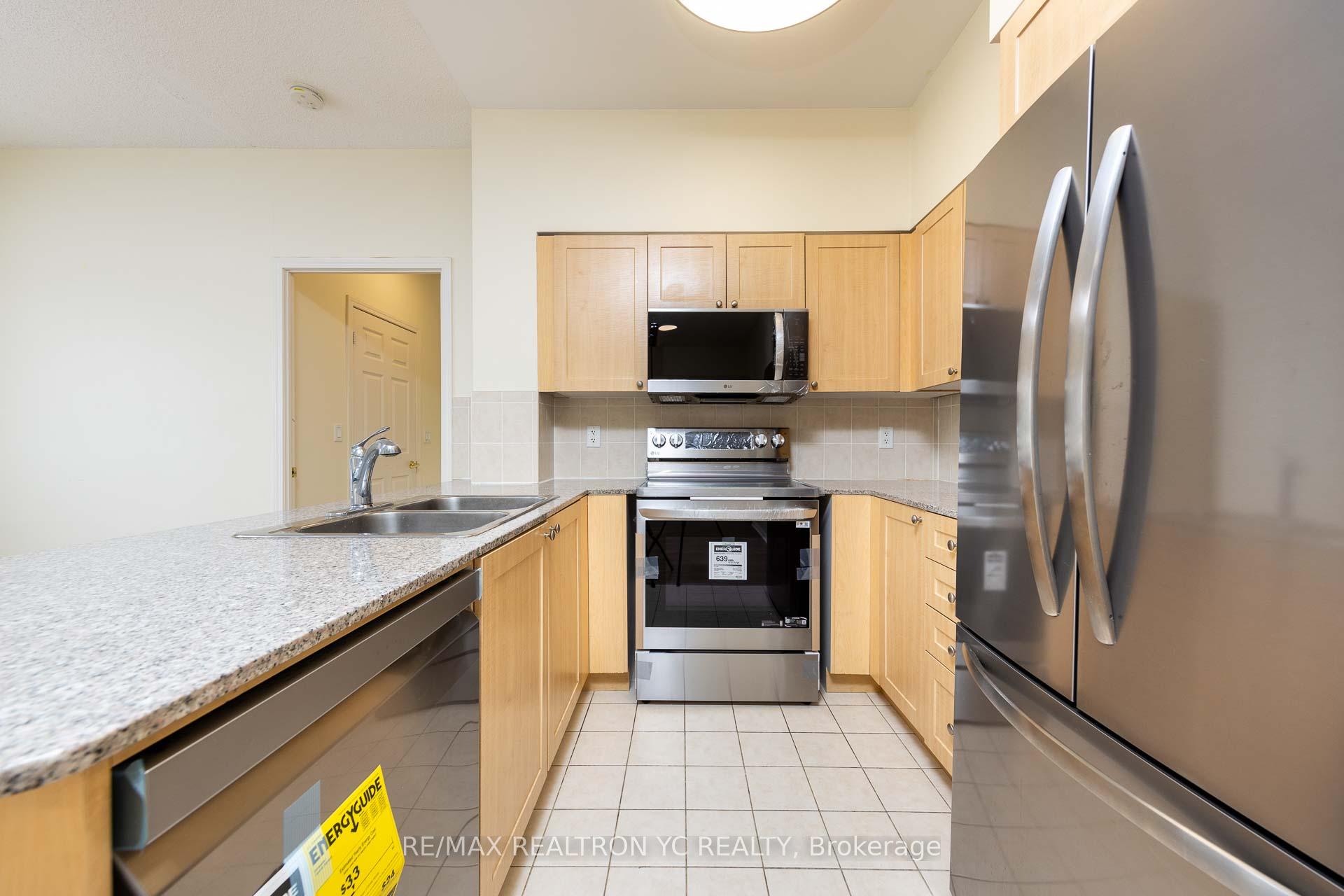 2 Bedrooms Condo at 5940 Yonge,  Toronto For sale