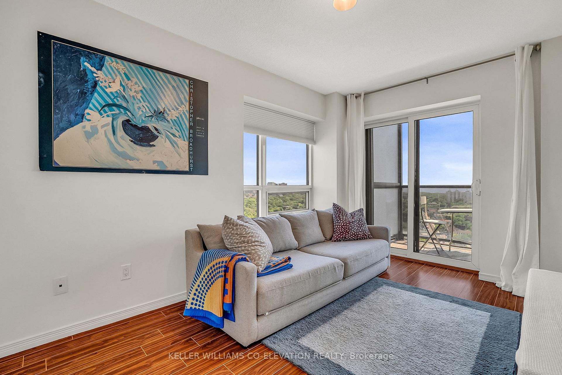3 Bedrooms Condo at 60 Heintzman, Toronto For sale
