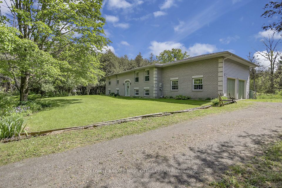 272 Muldoon Road, North Grenville, ON K0G 1J0