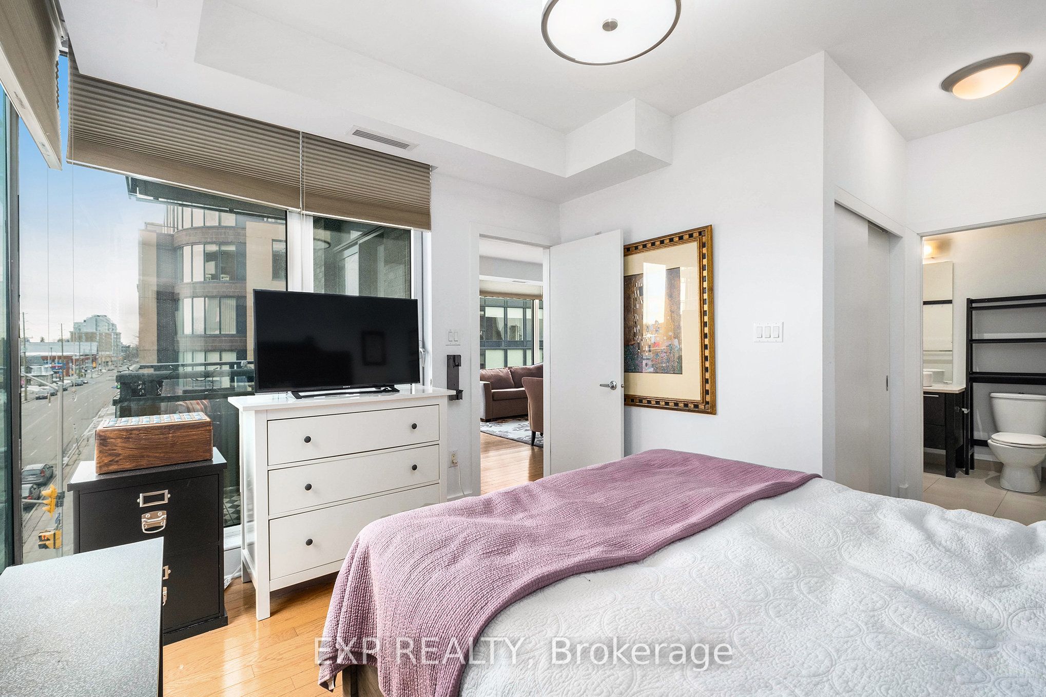 101 Richmond Road, #406