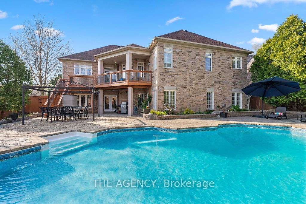 4 Pride Court, Brampton, ON L6Y 5H3