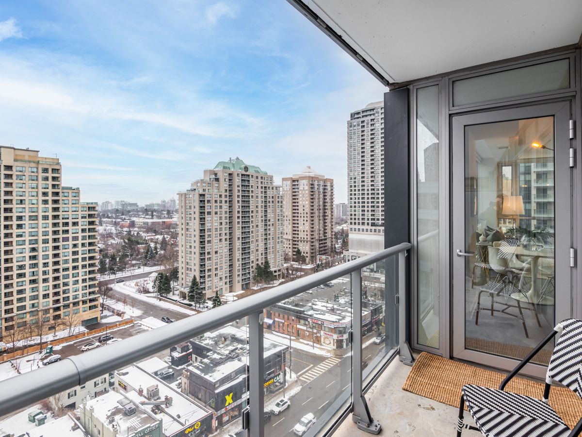 5180 Yonge Street 1107