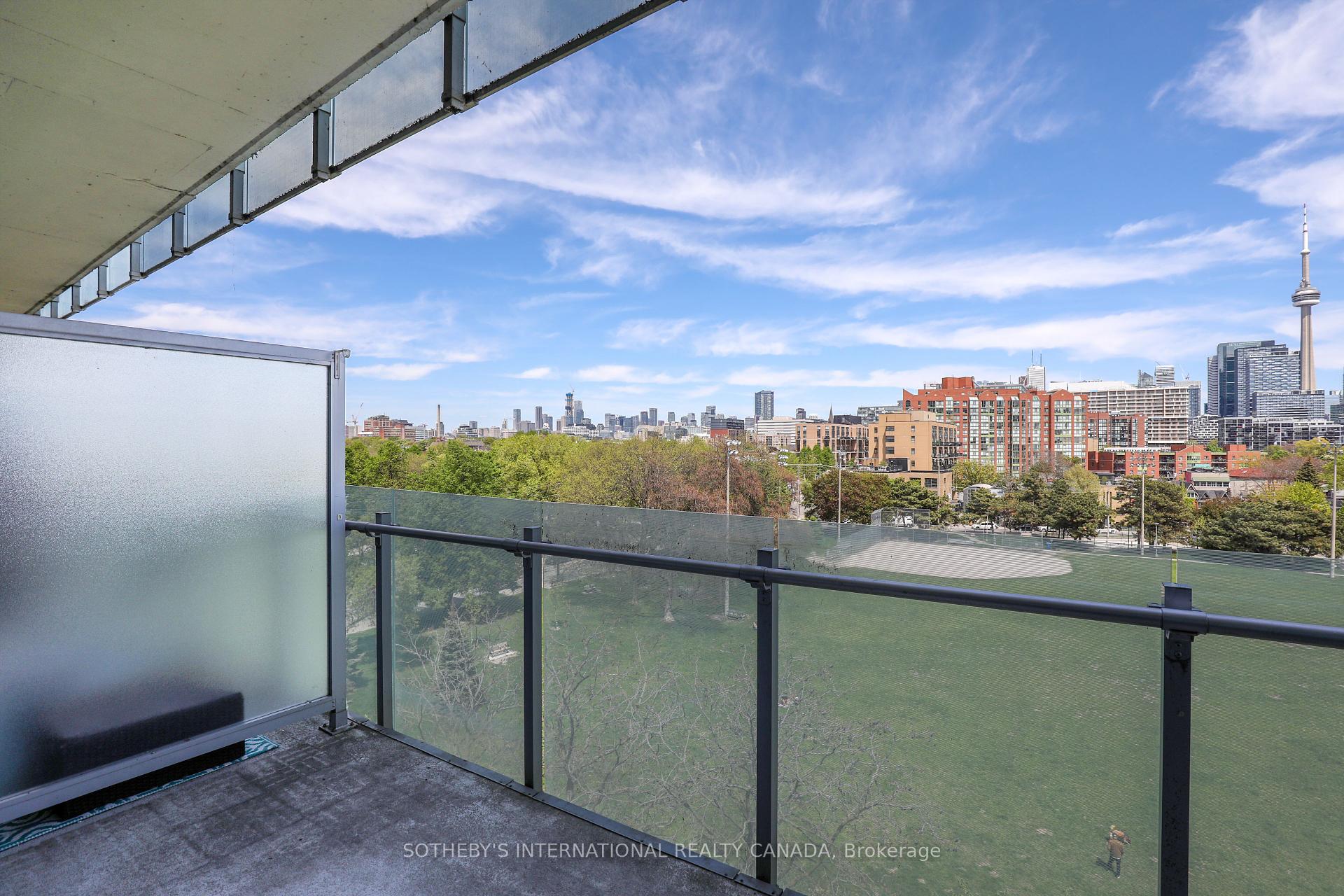 1 Bedroom Condo at 25 Stafford, Toronto For sale