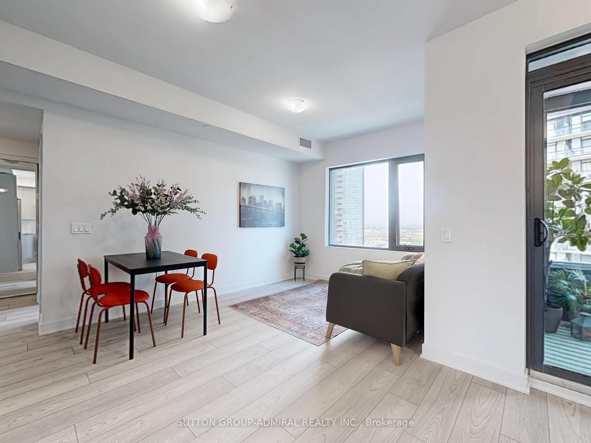 2 Bedrooms Condo at 2920 Hwy 7, Vaughan For sale