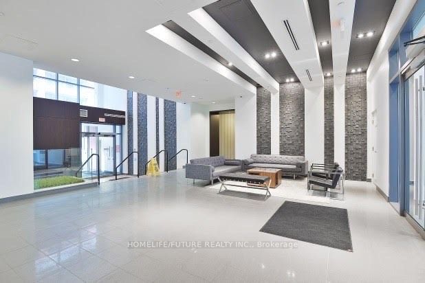 20 Bruyeres Mews, #319