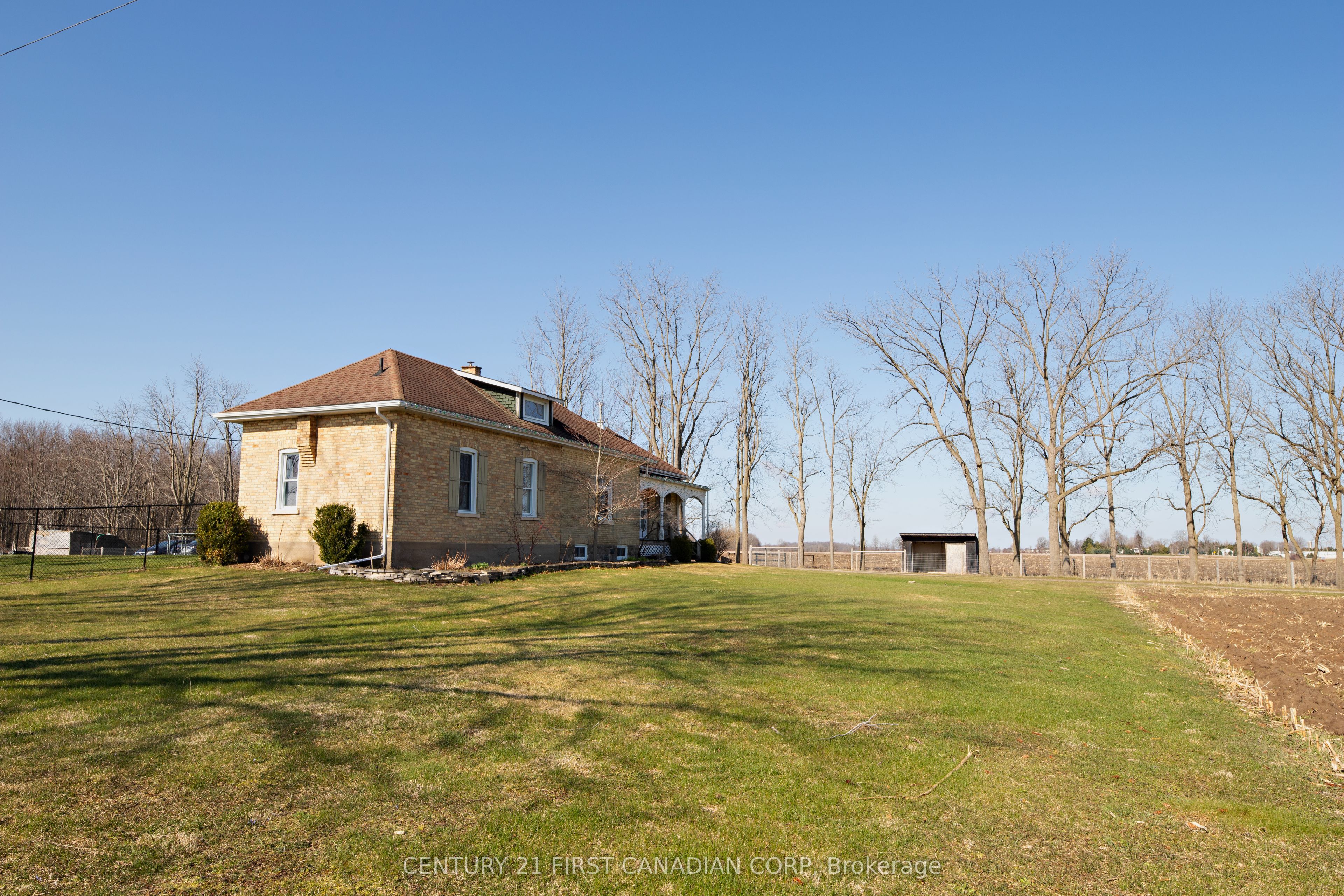 30159 Centre  DR Road, Adelaide Metcalfe, ON N7G 3H7