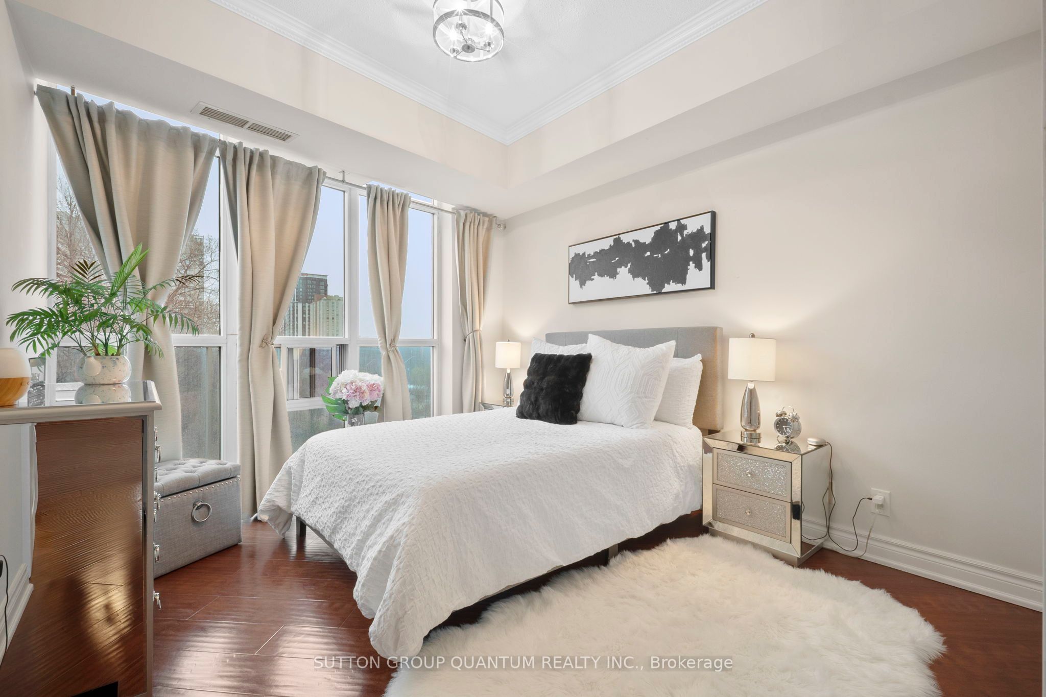 90 Absolute Avenue, #302
