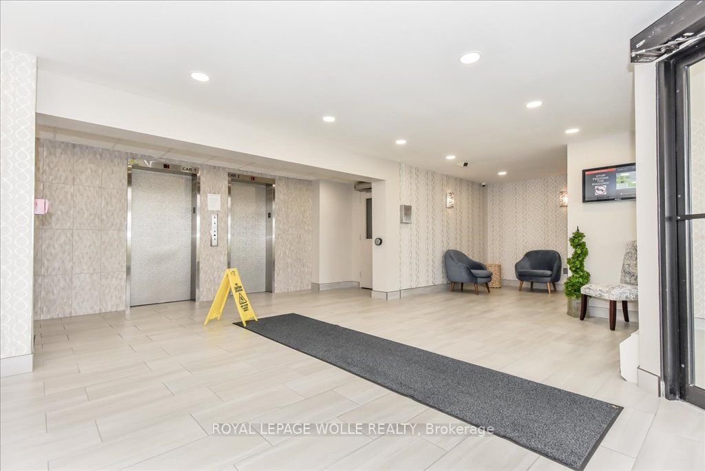 1100 Courtland Avenue E, #208
