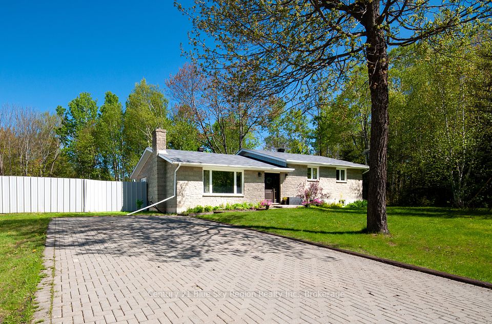 21 Denise Drive