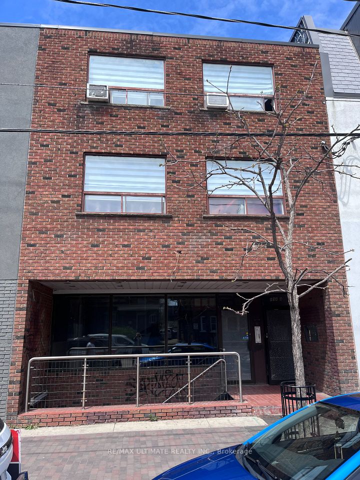 894 College
