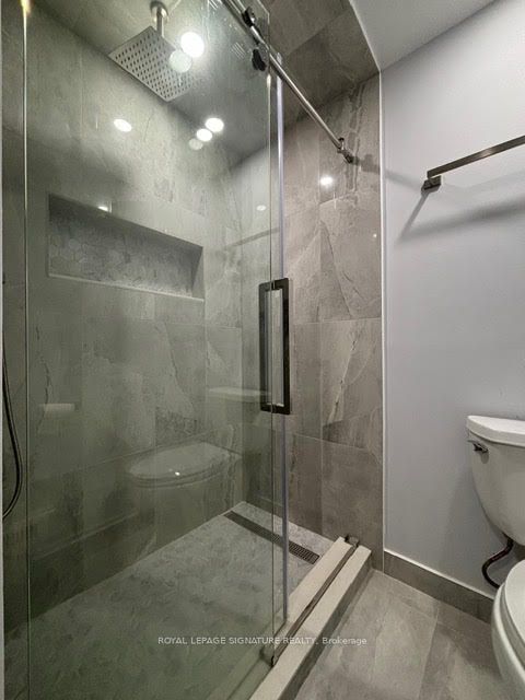https://trreb-image.ampre.ca/r8Led6rPlSzHislLHXLByJH2jFfrwkOkKV0IBGjXCzs/rs:fit:960:960/wm:.5:so:0:50:.4/wmsh:10/wmt:PHNwYW4gZm9yZWdyb3VuZD0nd2hpdGUnIGZvbnQ9JzY4Jz5ST1lBTCBMRVBBR0UgU0lHTkFUVVJFIFJFQUxUWSwgQnJva2VyYWdlPC9zcGFuPg/L3RycmViL2xpc3RpbmdzLzQwLzc5LzUzLzI3L3AvYzdjMzU5NzQtNjU0Yi00ODRmLWJkYTgtMjIwNWZkMTBlOWNhLmpwZw.jpg
