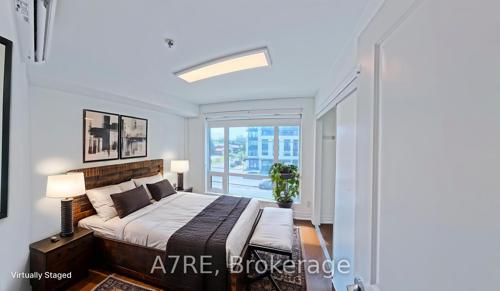 3 Bedrooms Condo at 724 Sheppard, Toronto For sale