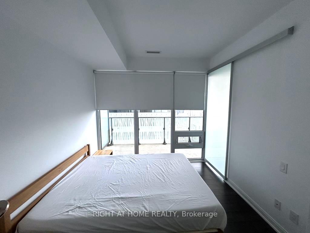 1 Bedroom Condo at 42 Charles, Toronto For sale