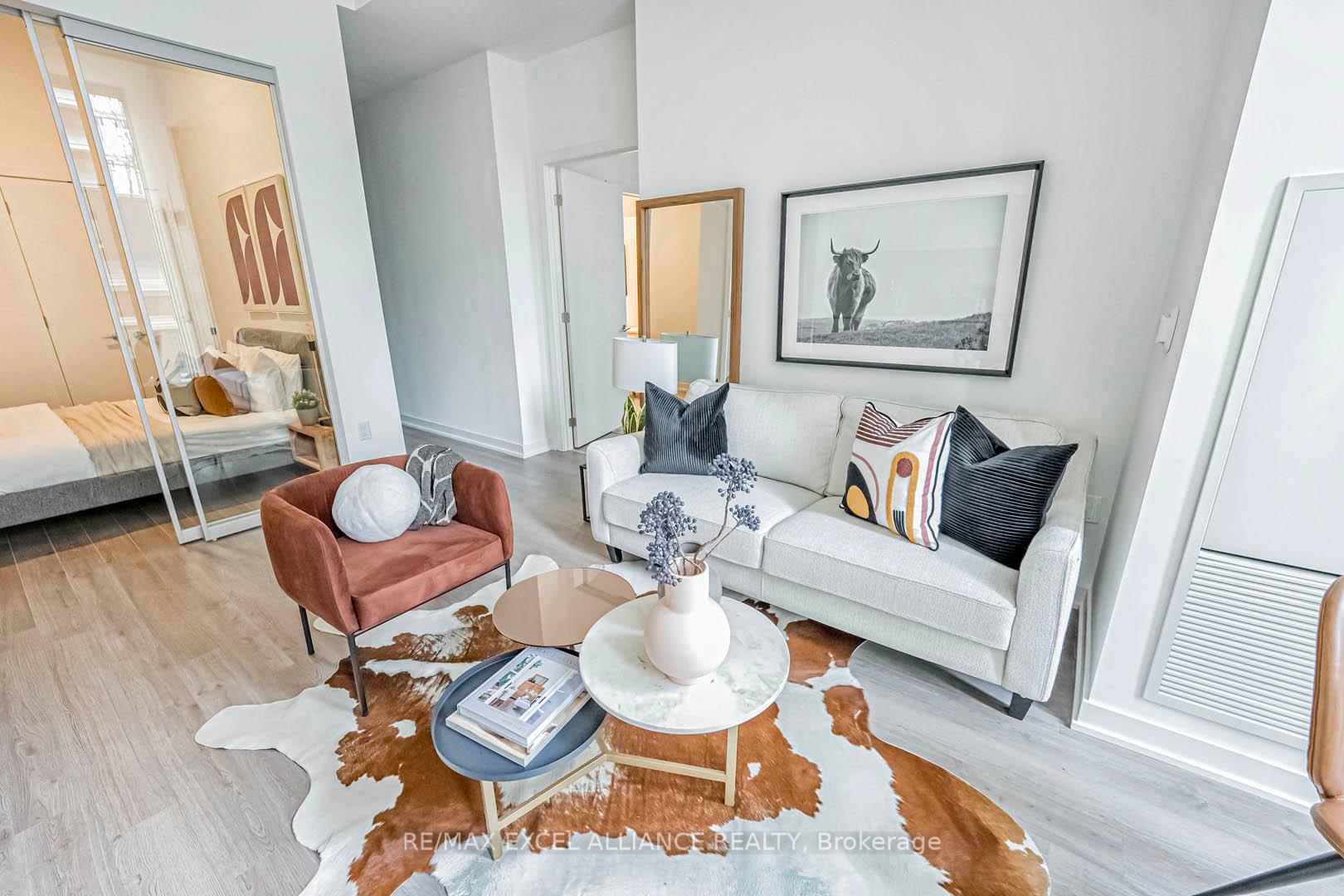 2 Bedrooms Condo at 357 King,  Toronto For sale