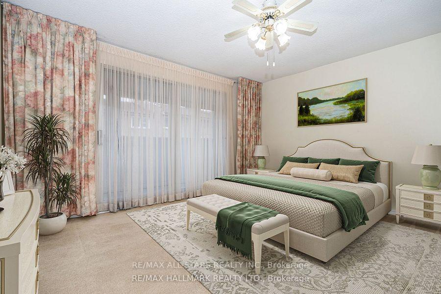 3 Bedrooms Condo at 50 Golf Club, Toronto For sale