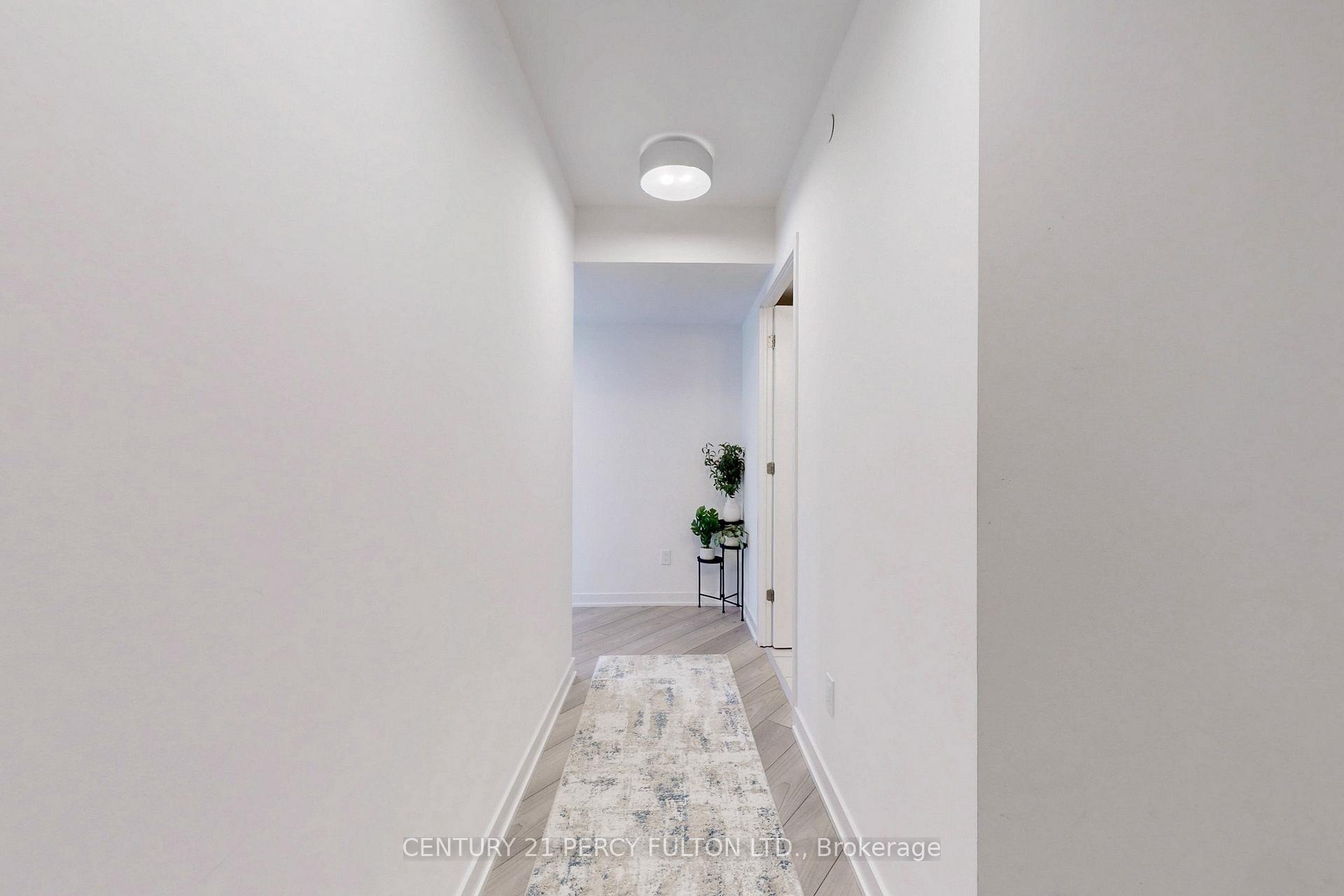 3 Bedrooms Condo at 8 Tippett, Toronto For sale
