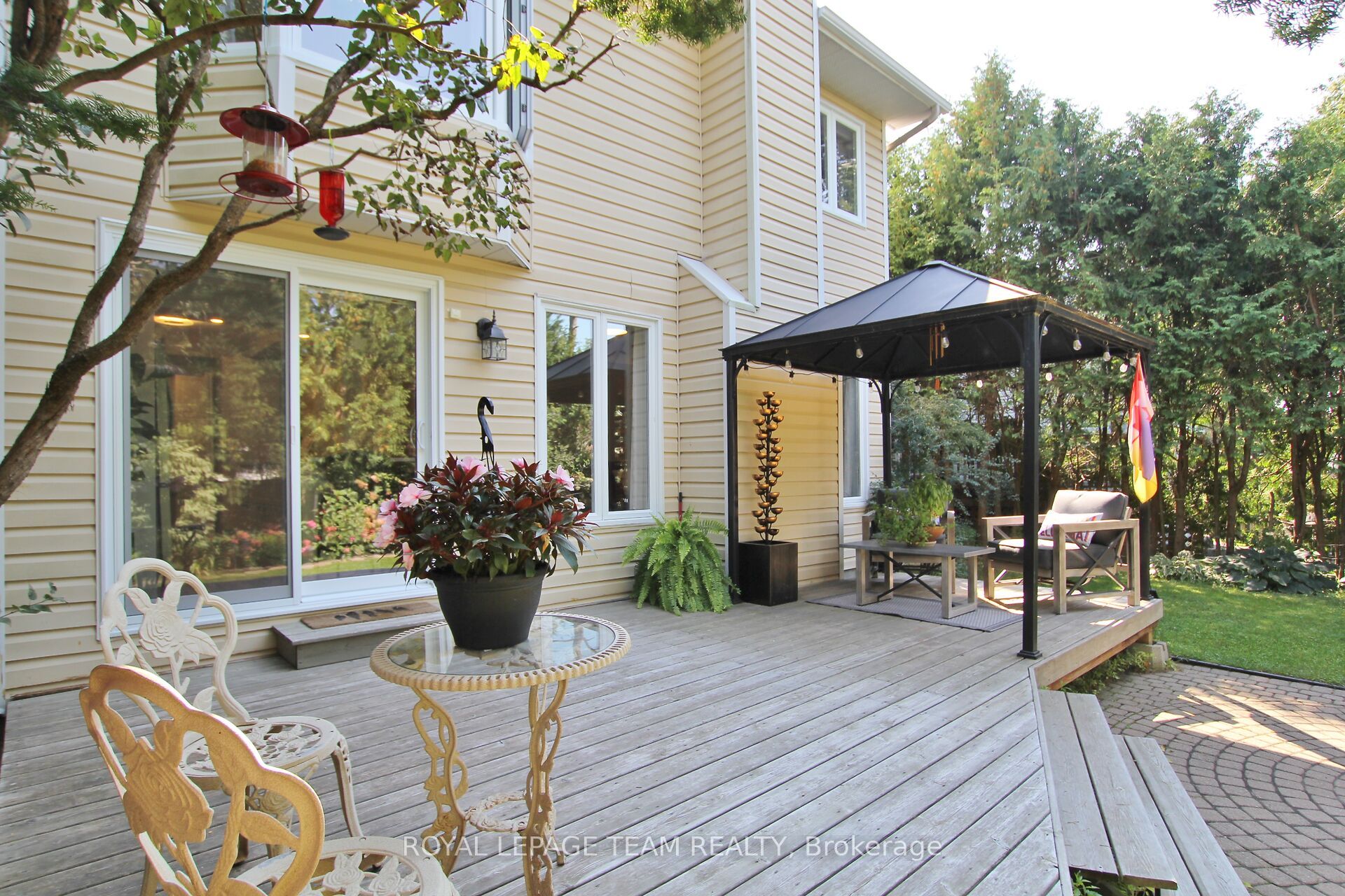 68 Hawley Crescent, Kanata, ON K2M 1T6