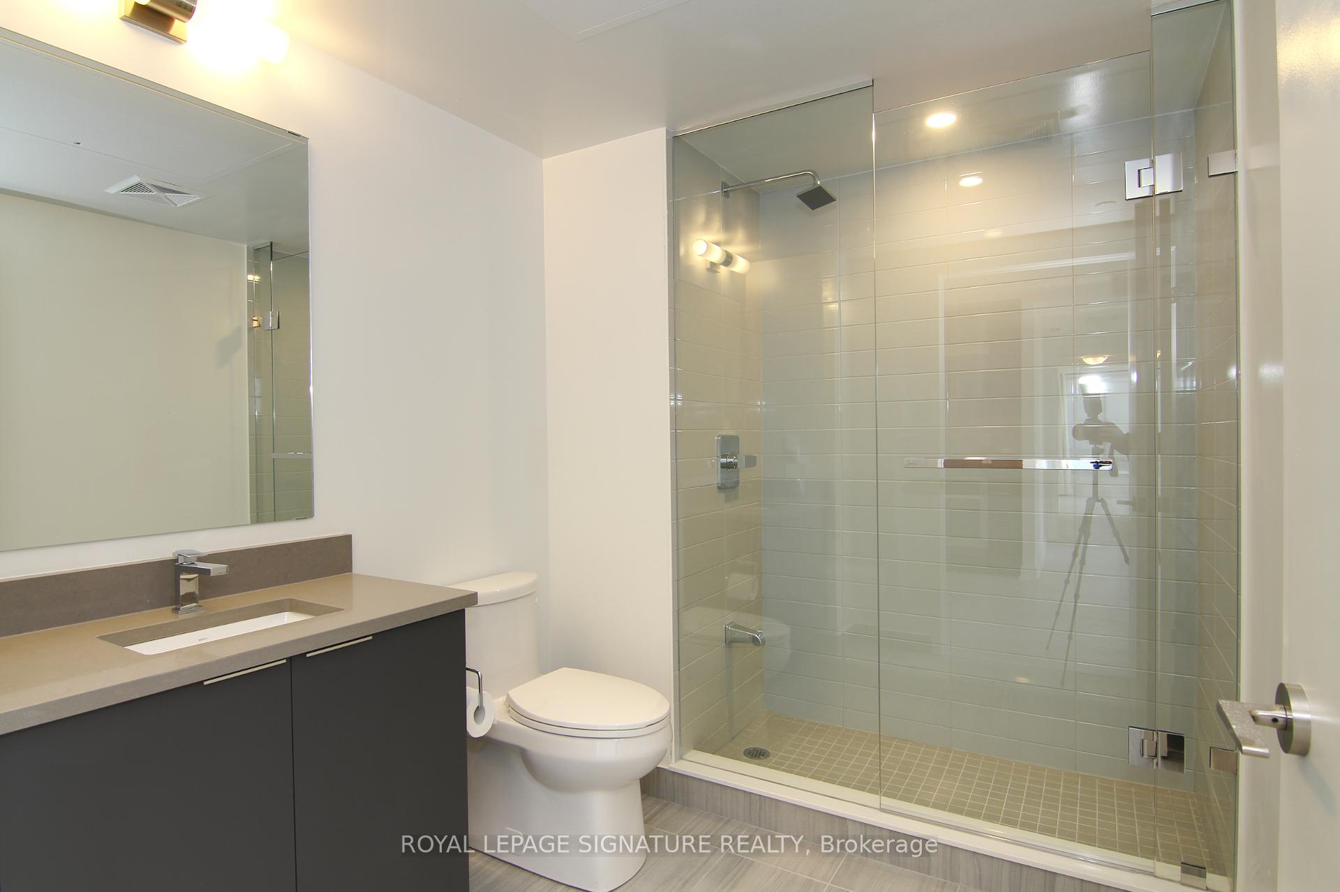 3 Bedrooms Condo at 2033 Kennedy, Toronto For sale