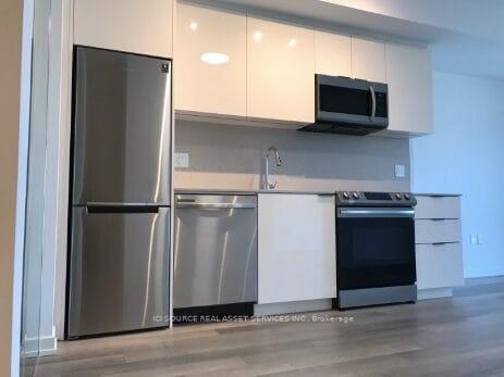 2 Bedrooms Condo at 50 Power, Toronto For sale