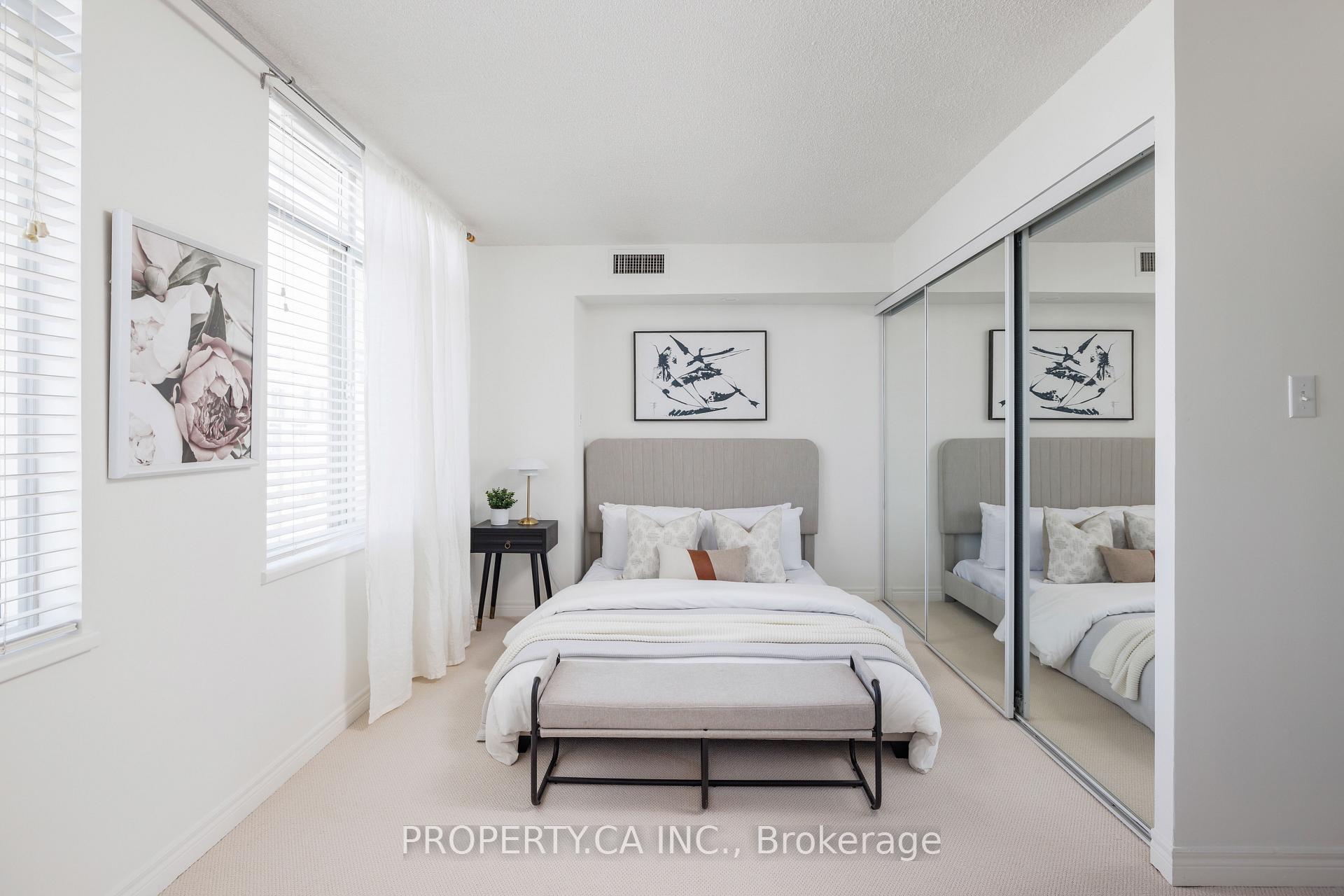 2 Bedrooms Condo at 70 Mill, Toronto For sale