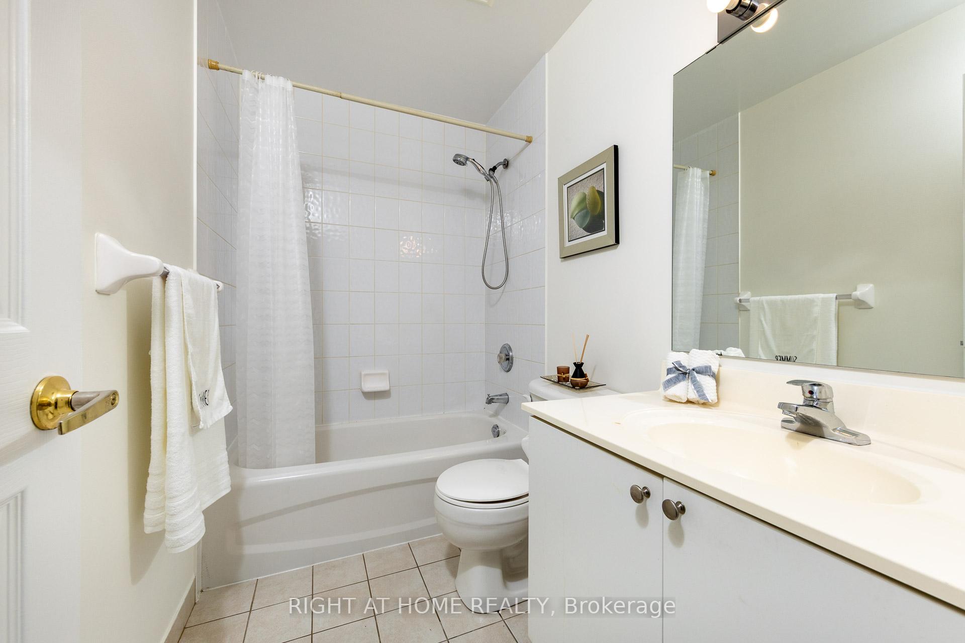 2 Bedrooms Condo at 5940 Yonge, Toronto For sale