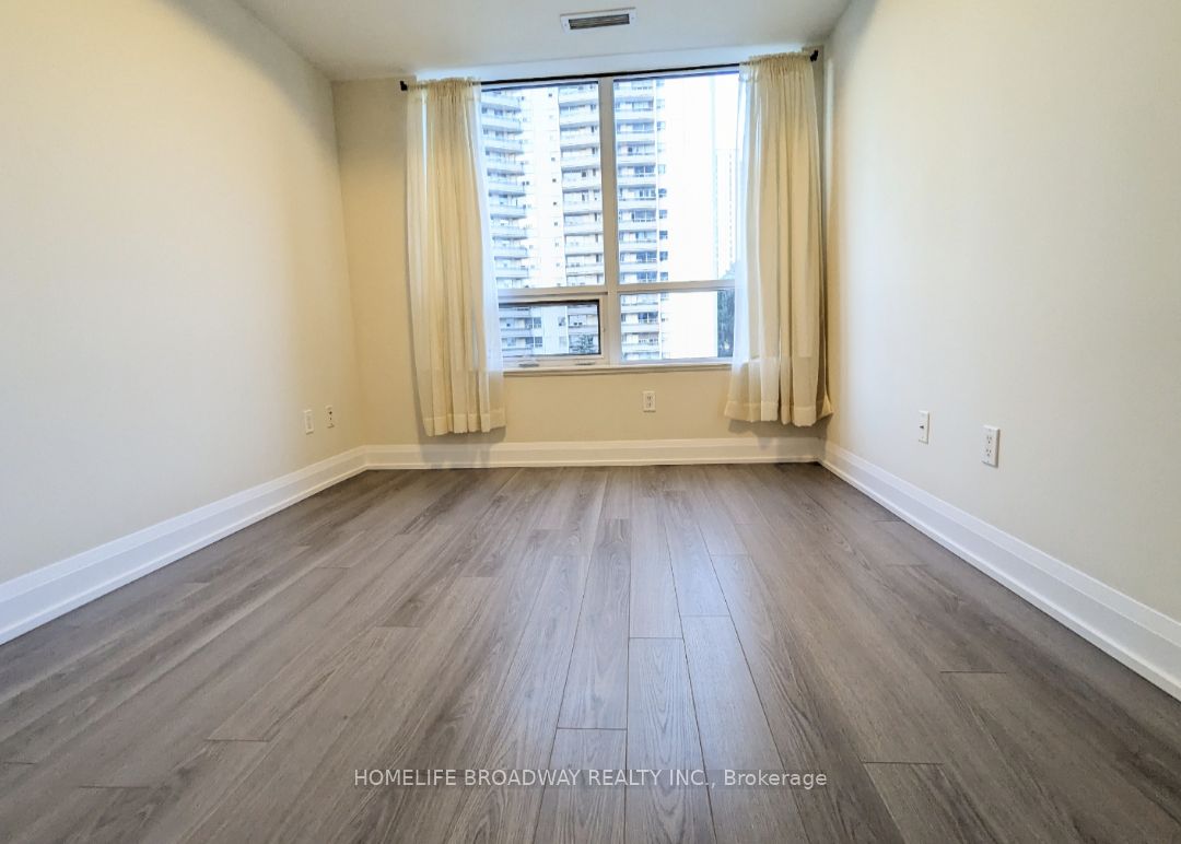 18 Graydon Hall Drive, #506