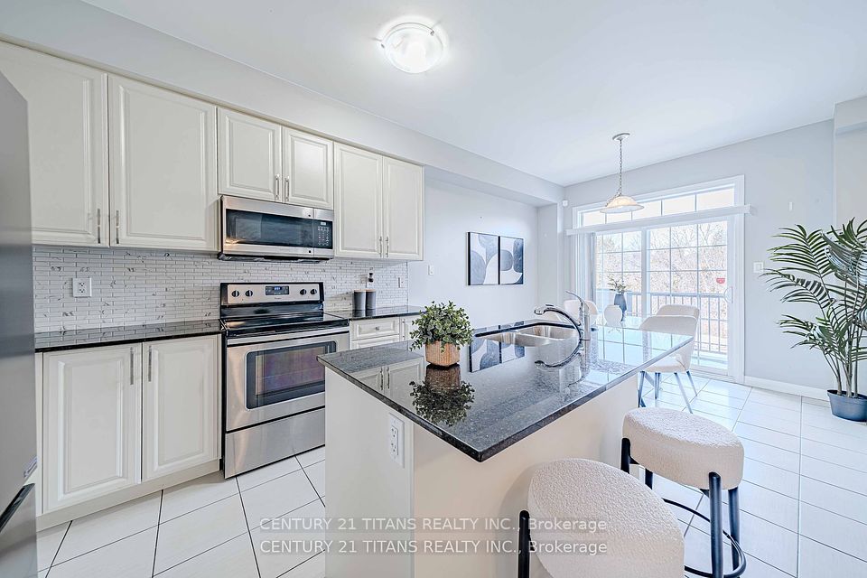 506 Rossland
