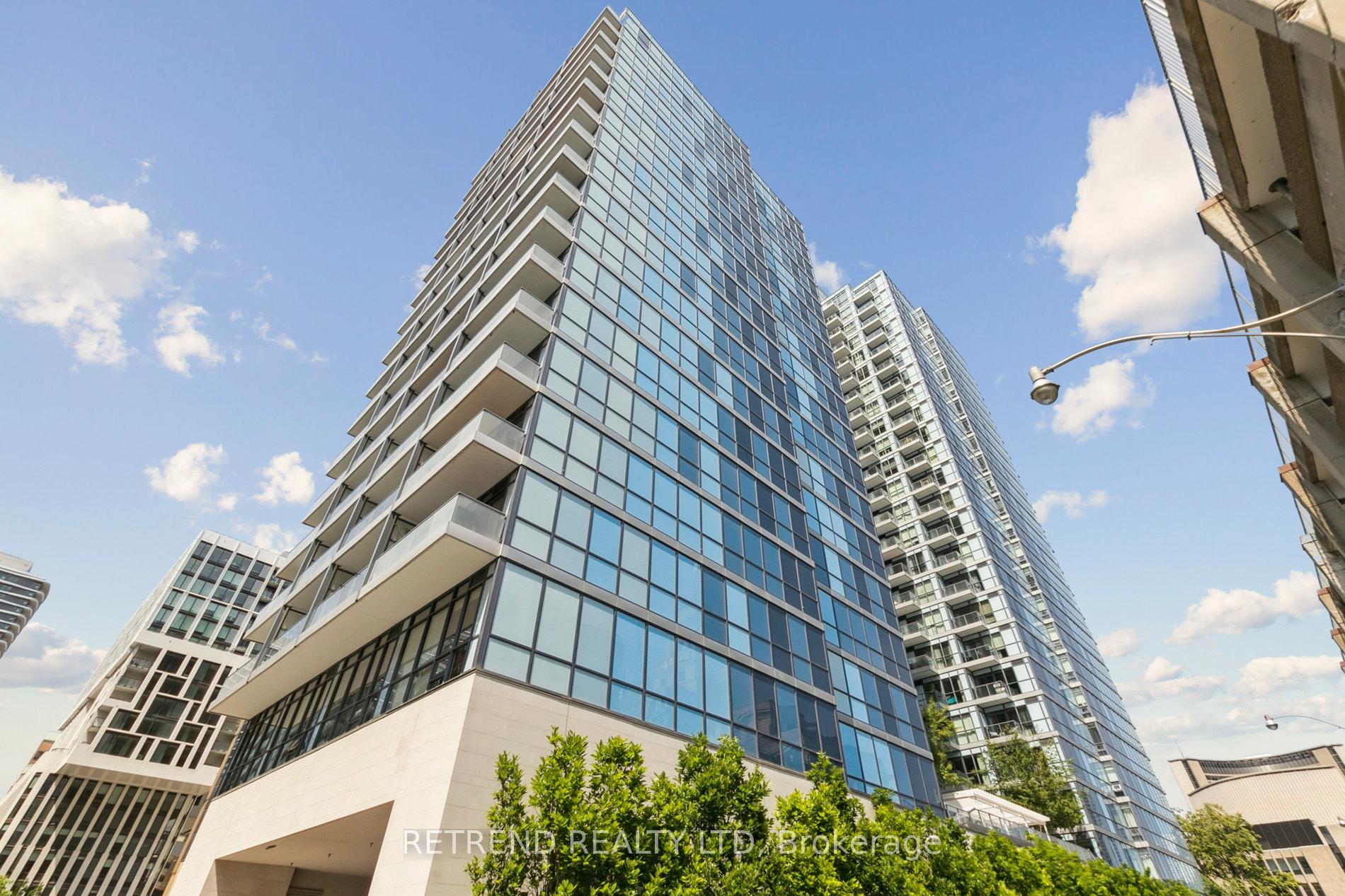 2 Bedrooms Condo at 210 Simcoe, Toronto For sale