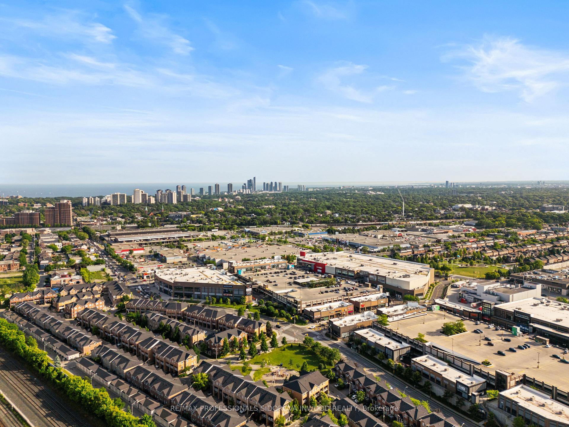 3 Bedrooms Condo at 130 Brickworks, Toronto For sale
