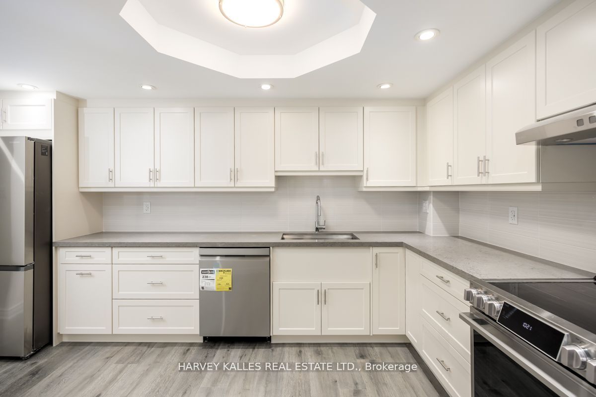 55 Skymark Drive 2903
