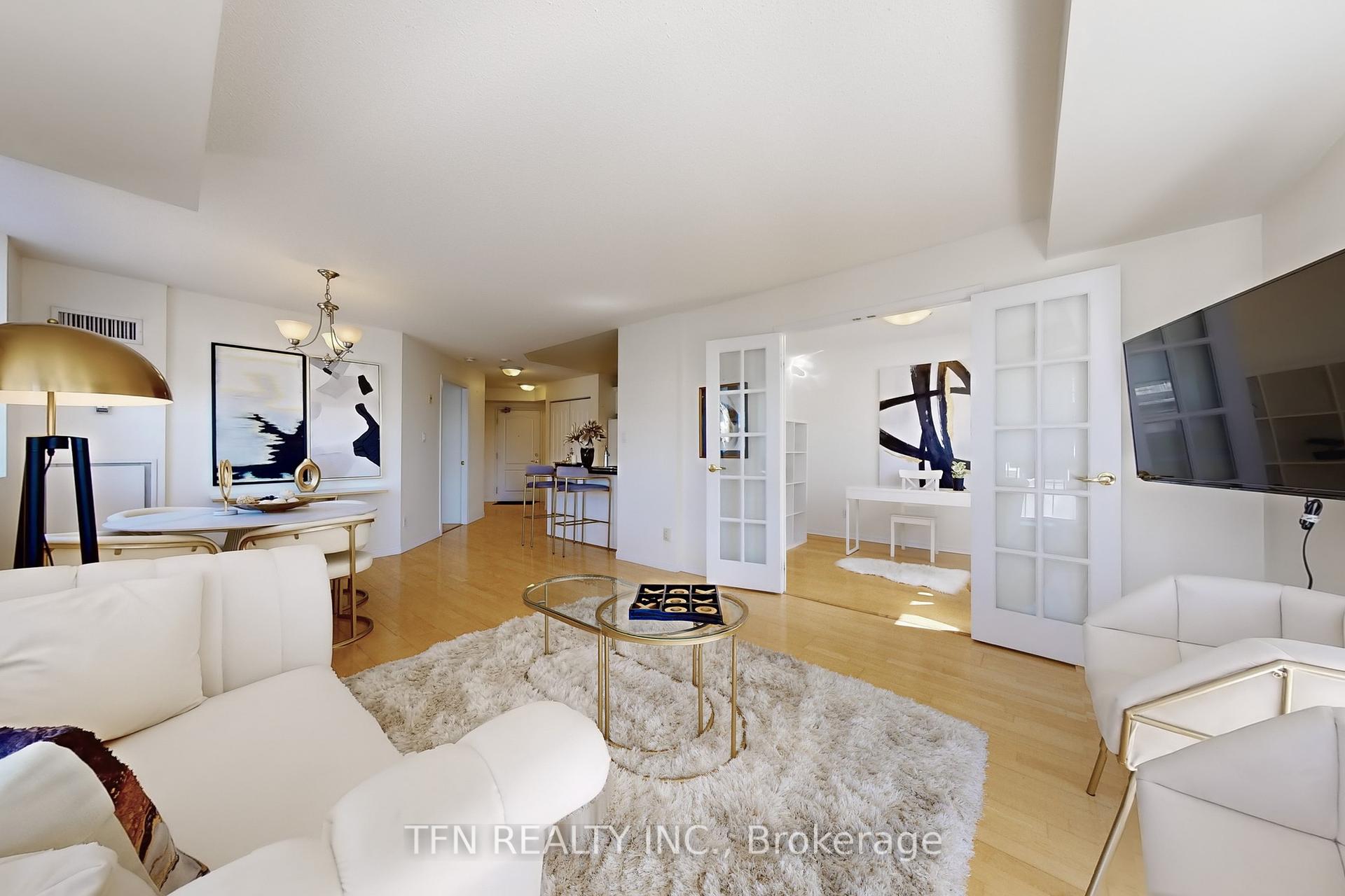 3 Bedrooms Condo at 3130 Yonge,  Toronto For sale
