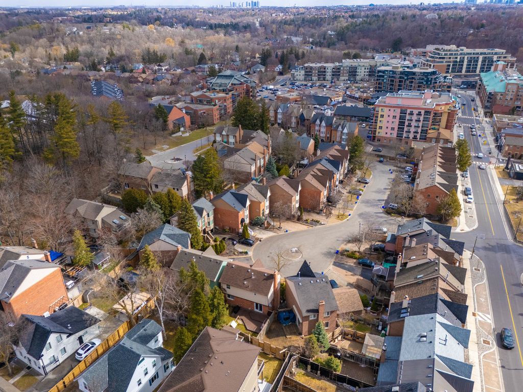 4 Amos Maynard Circle