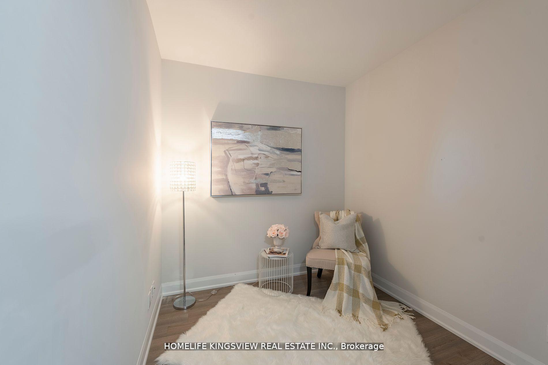 3 Bedrooms Condo at 2910 Highway 7,  Vaughan For sale