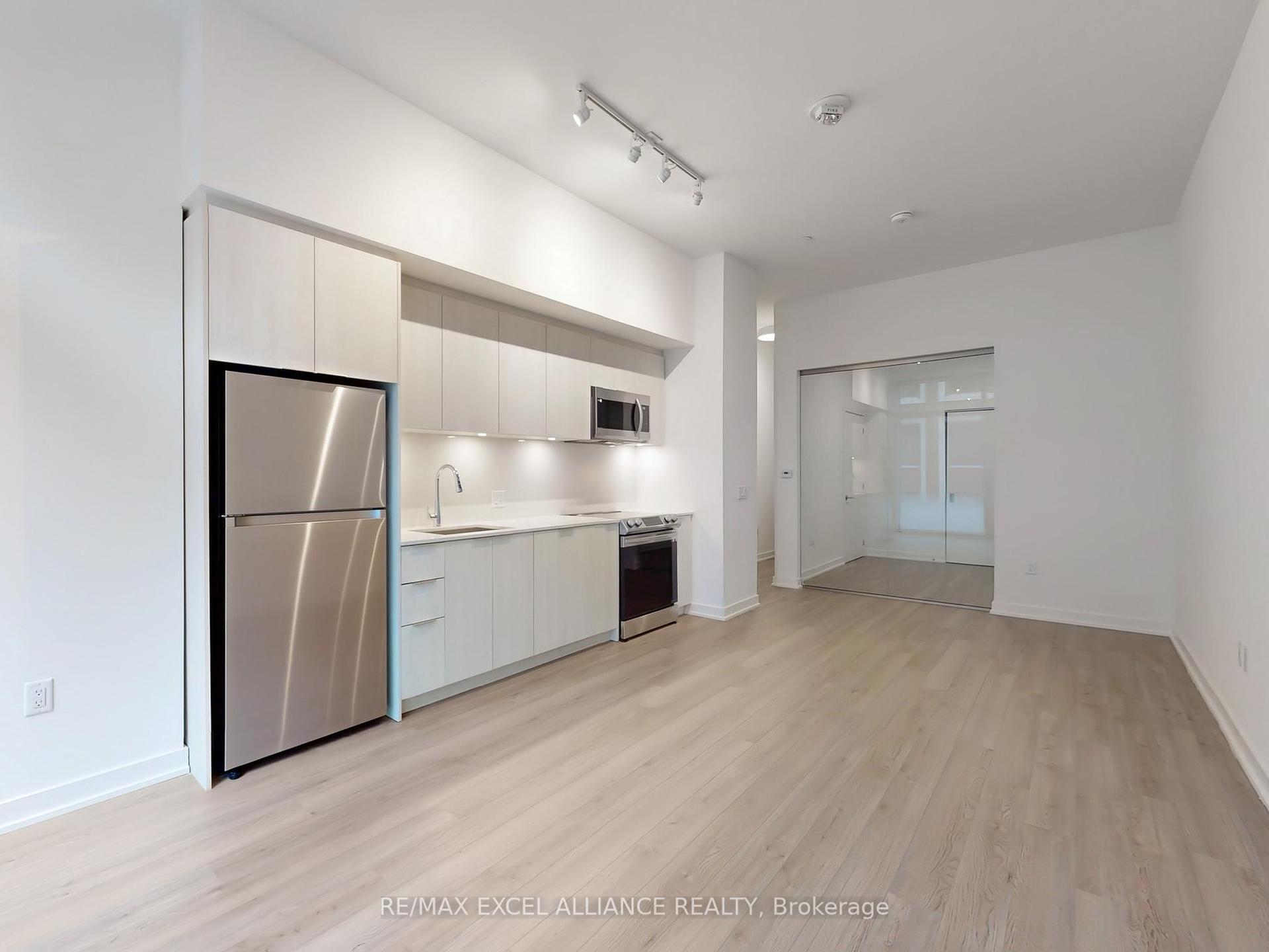 2 Bedrooms Condo at 357 King,  Toronto For sale