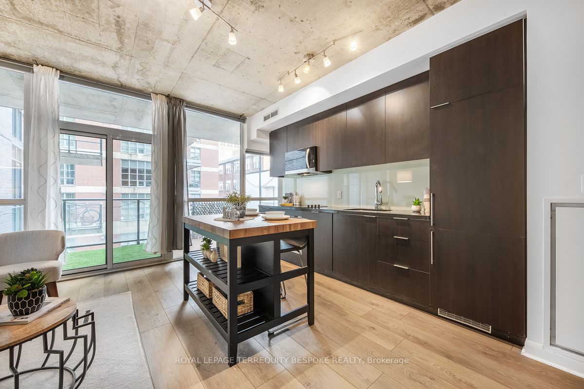 478 King Street W, #202