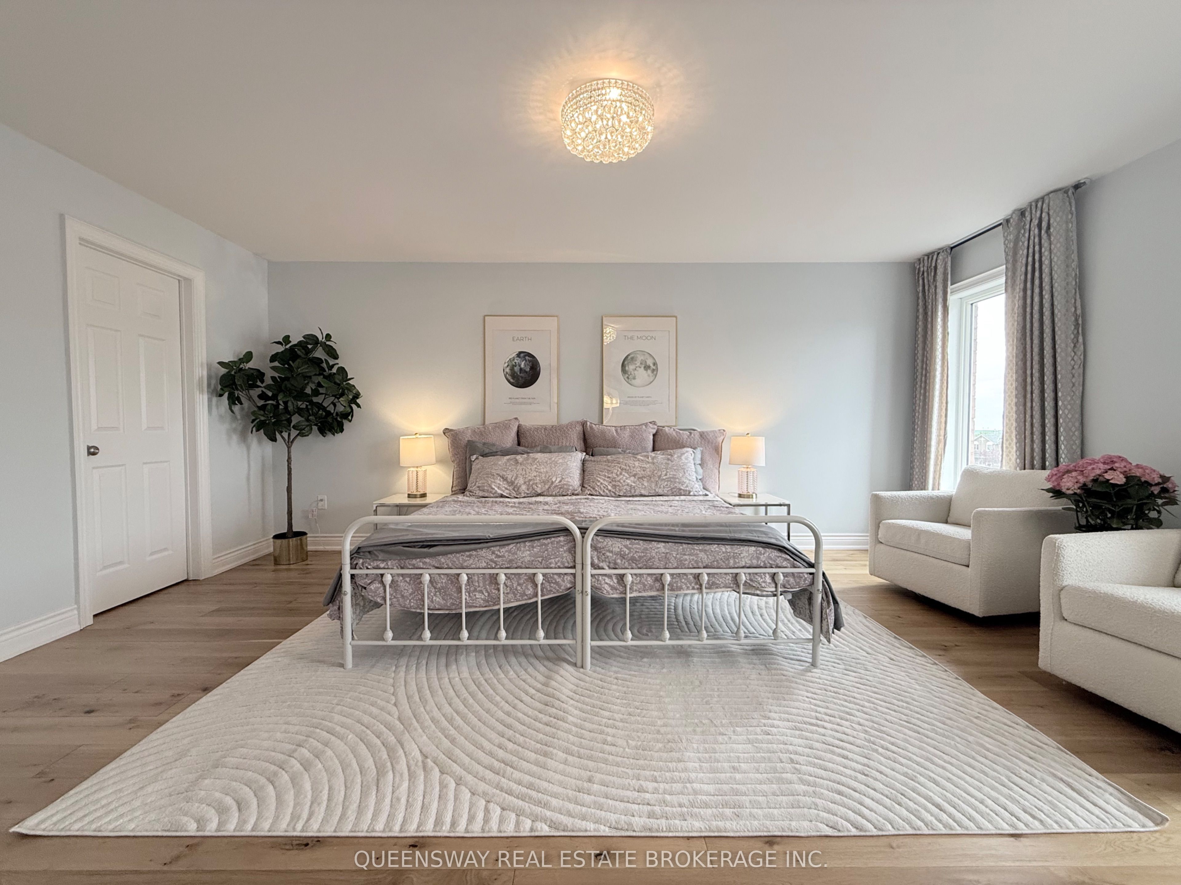 82 Roxton Road